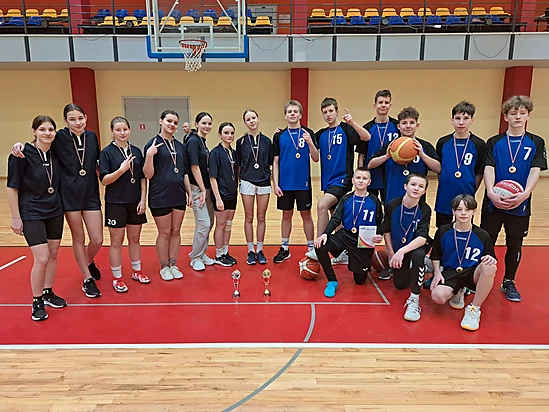 Dobeles novada skolēnu sacensības basketbolā vidējā grupā